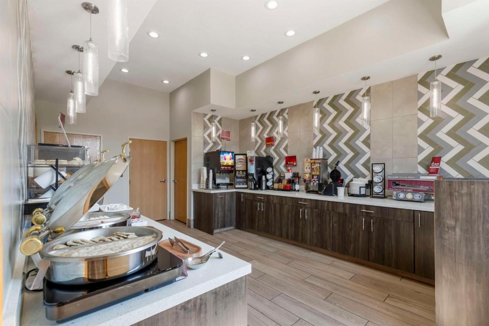 Best Western Plus Des Moines West Inn And Suites