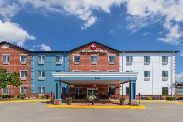 Best Western Plus Des Moines West Inn And Suites image 10