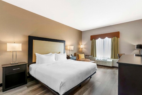 Best Western Plus Des Moines West Inn And Suites image 15